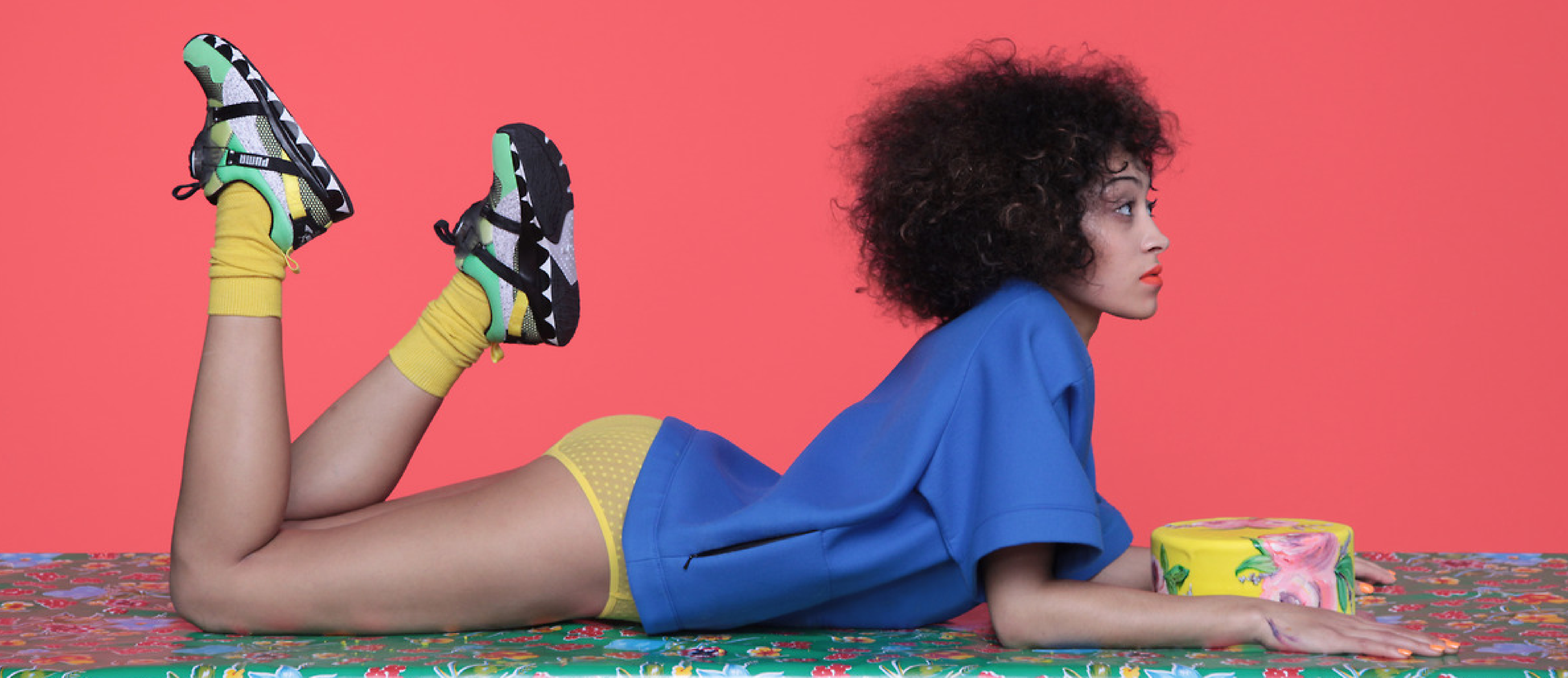 girl with sneakers