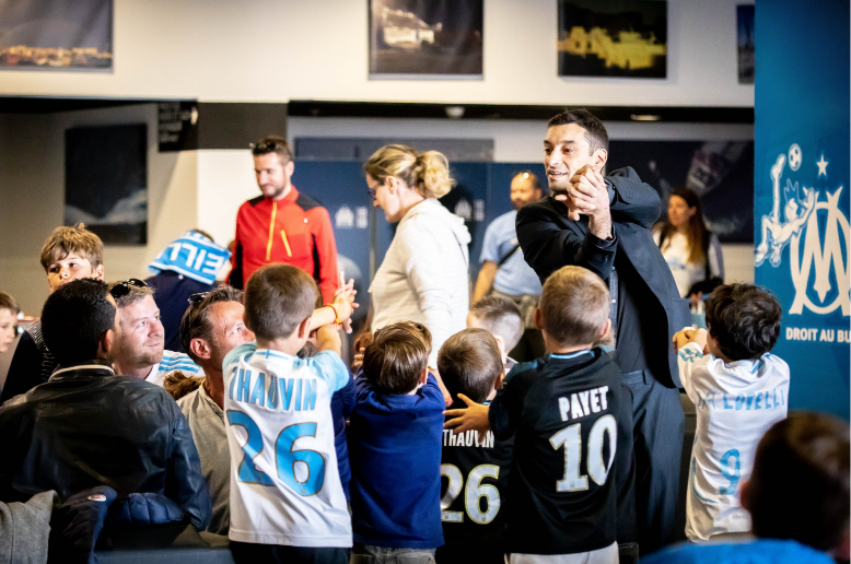 Meet & Greet with young fans of OM
